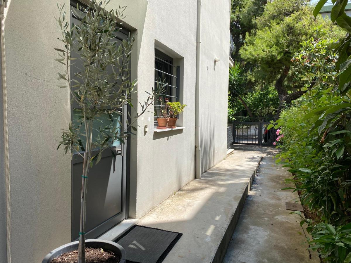 Small Gem Studio Athens, Next To Metro Nomismatokopeio Eksteriør billede