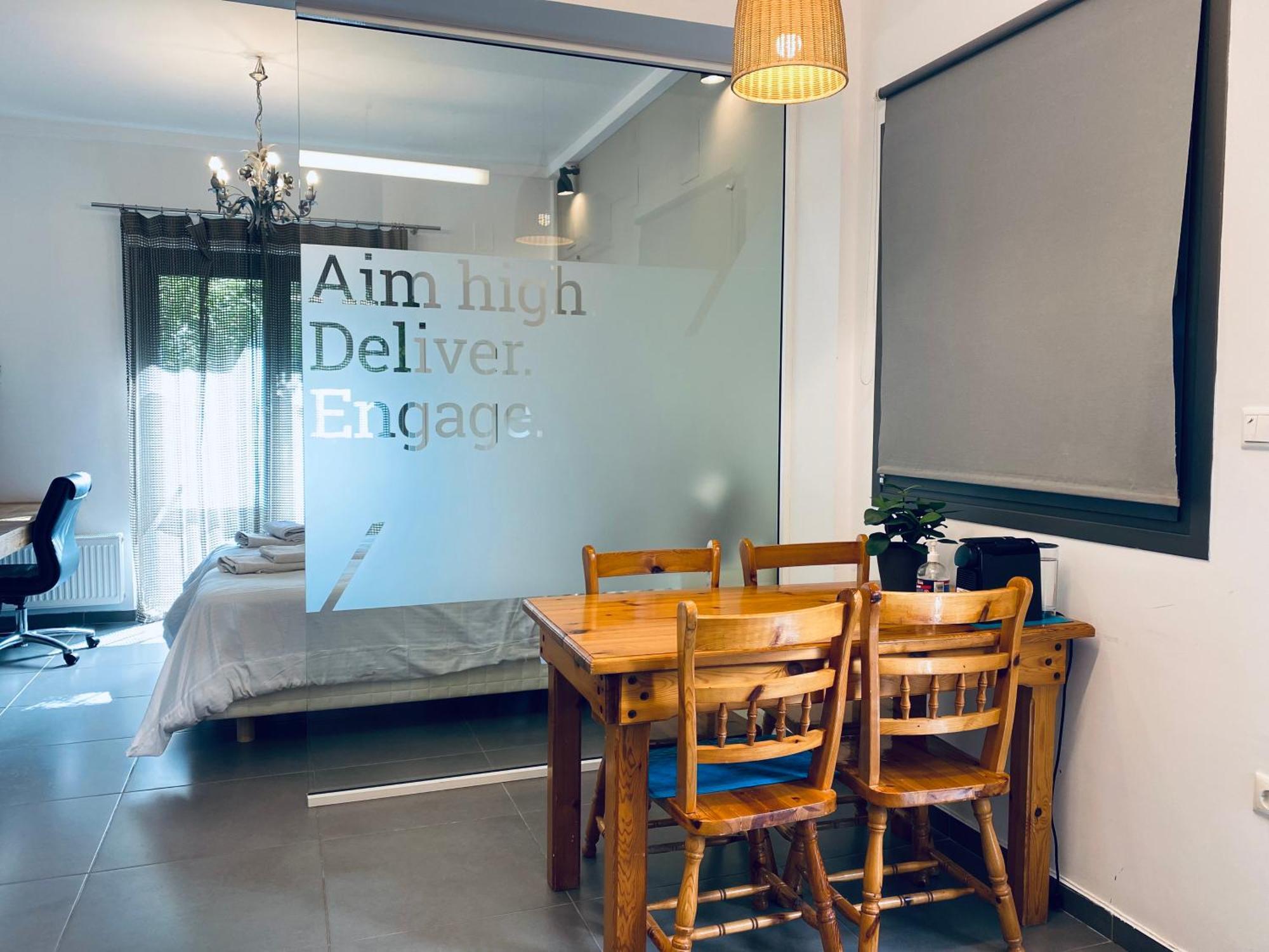 Small Gem Studio Athens, Next To Metro Nomismatokopeio Eksteriør billede